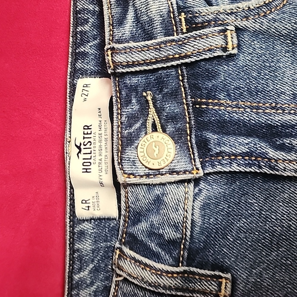 Hollister jeans 👖 Size 4R w27R